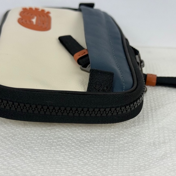 Genuine Men's COACH North South ColorBlock Leather Belt Bag Pouch Wallet - Picture 6 of 14